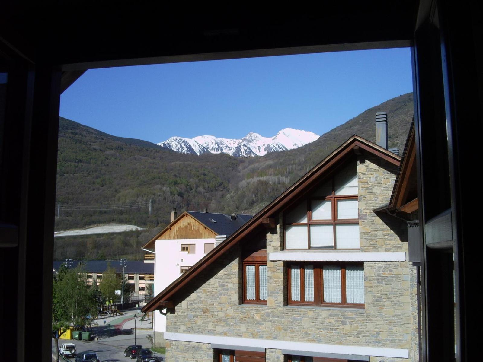 Pirinenc Apartment *